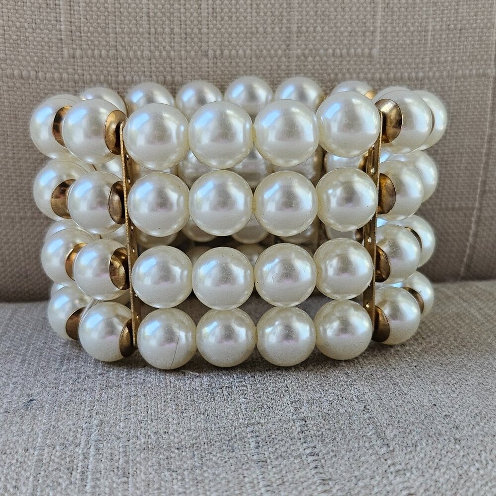 New Erica Lyons Pearl Bracelet Beaded Faux Pearl Four Strand NWT Stretch Wrap